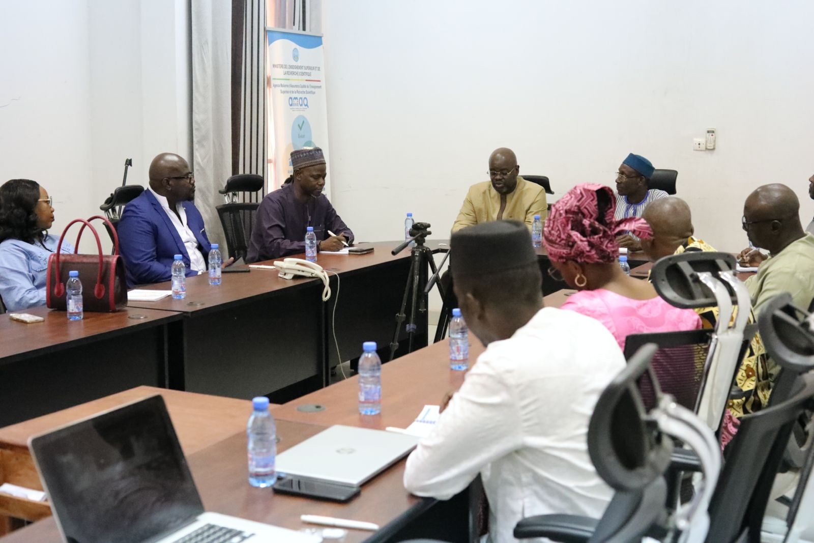 Le Directeur Exécutif, Professeur Ouaténi DIALLO reçoit le nouveau Bureau Exécutif de l’AEPES pour une visite de courtoisie